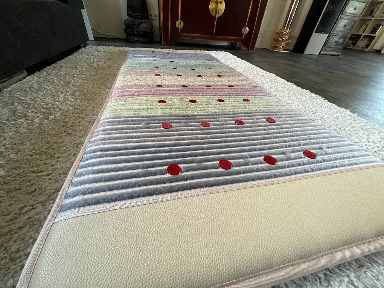 VitalKraftplatz Kristallmatte mit 10 Heilsteinen